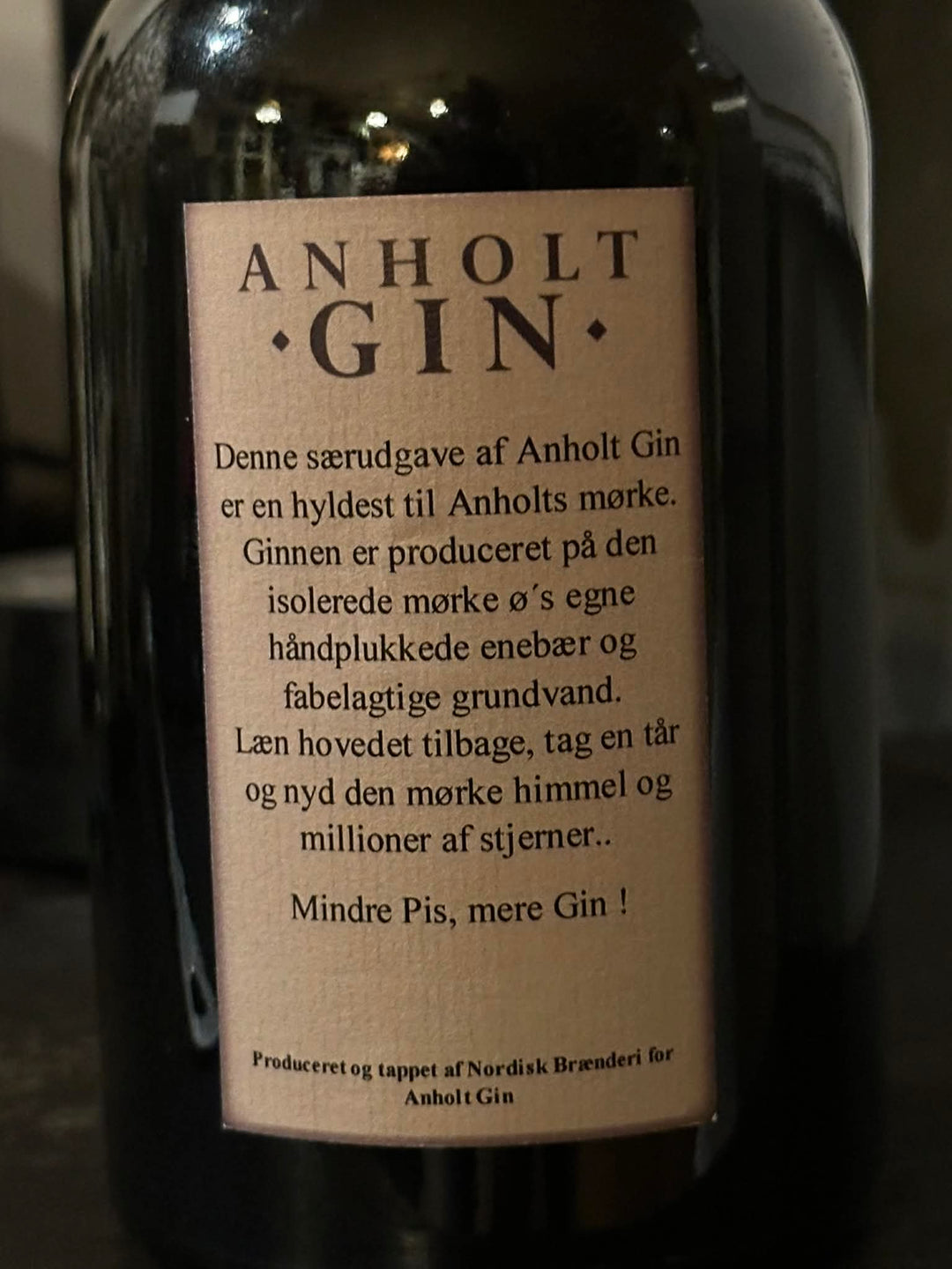 Dark Sky Anholt Gin